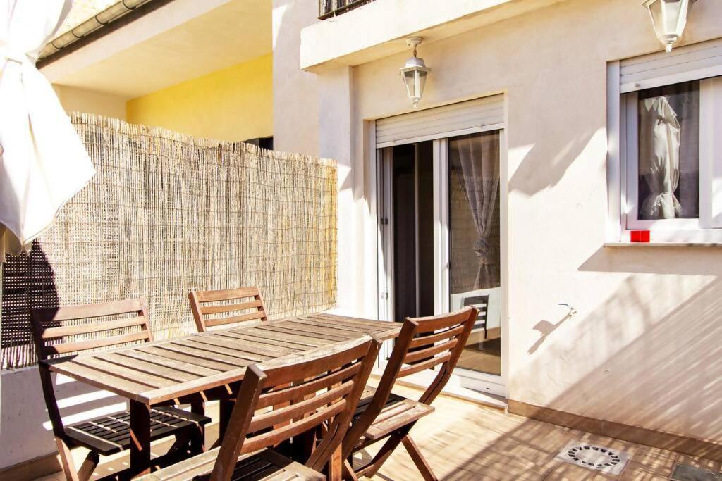 Estudio con terraza privada para disfrutar el sol Valenza Esterno foto