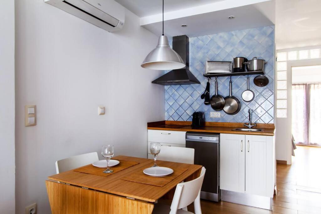Estudio con terraza privada para disfrutar el sol Valenza Esterno foto
