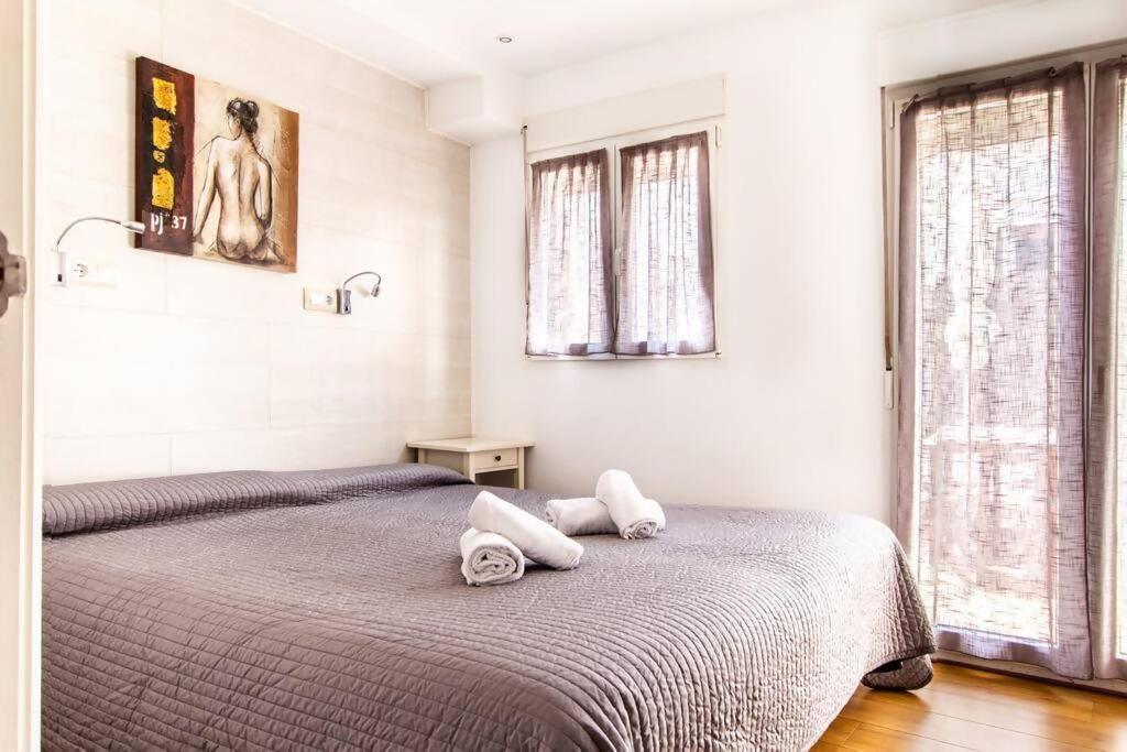 Estudio con terraza privada para disfrutar el sol Valenza Esterno foto